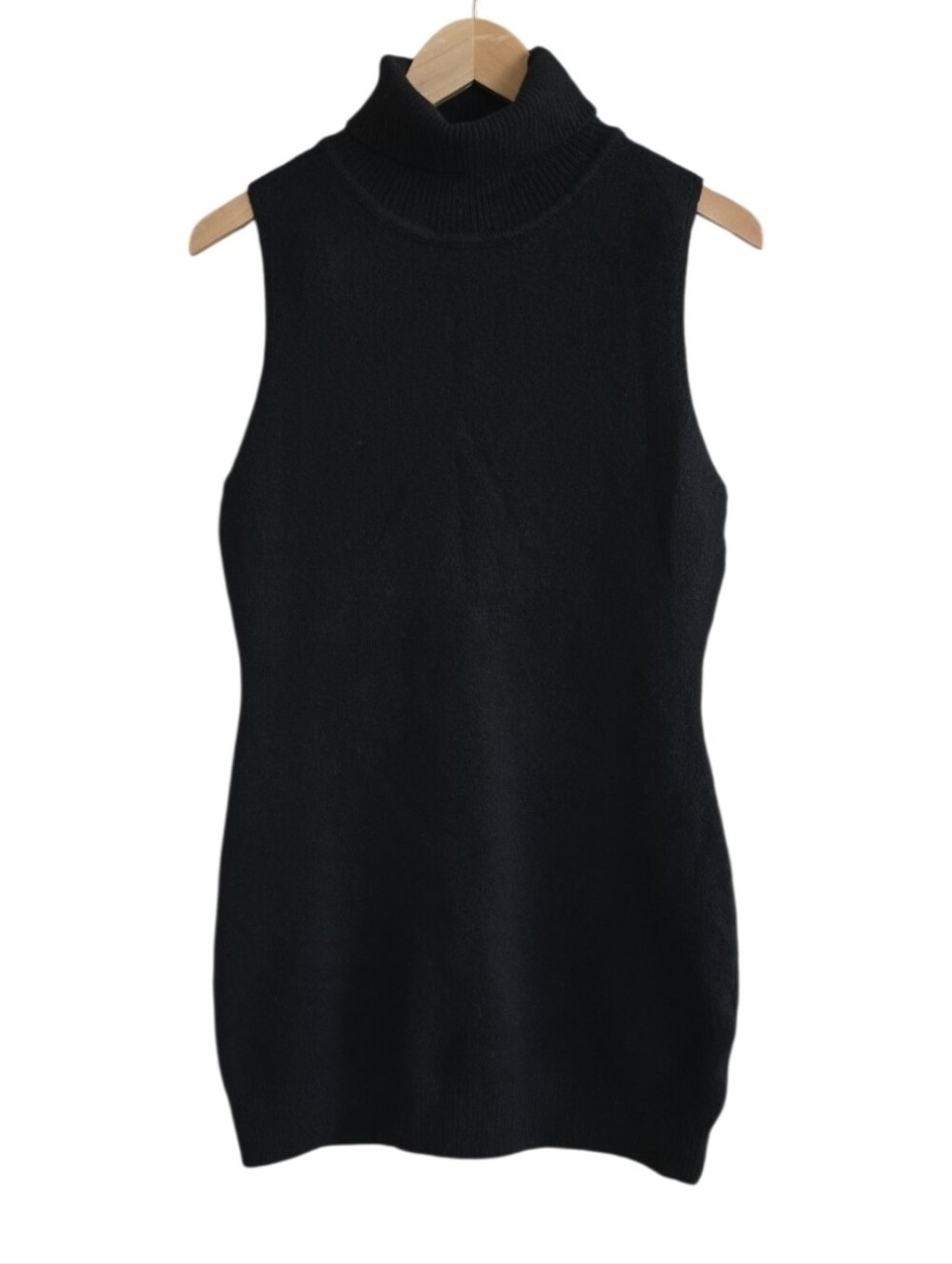Le Lis Collection Black Sleeveless Stretch Turtleneck Mini Dress. Size Large